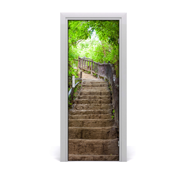 Papier peint porte Escalier dans une forêt verdoyante