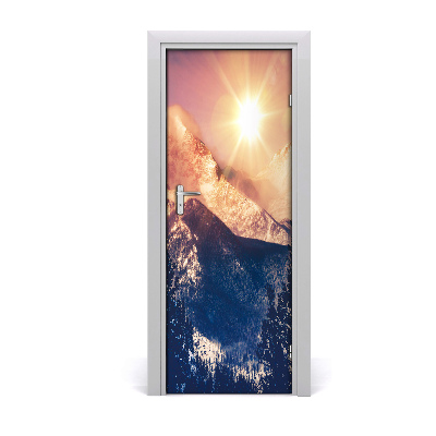 Poster porte Soleil sur les montagnes et la forêt