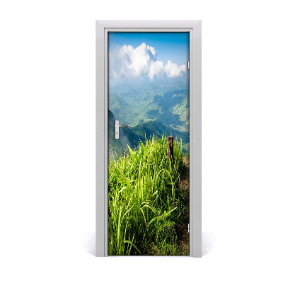 Sticker de porte Chemin de montagne herbe verte