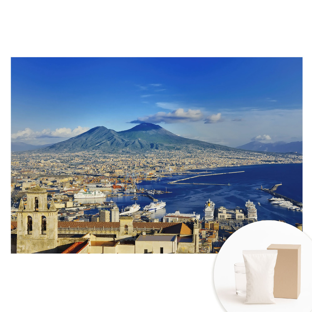 Papier peint photographique intissé Un paysage pittoresque avec un volcan et un port