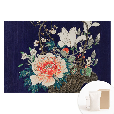 Papier peint photo grand format représentant un arrangement floral classique dans un panier en osier