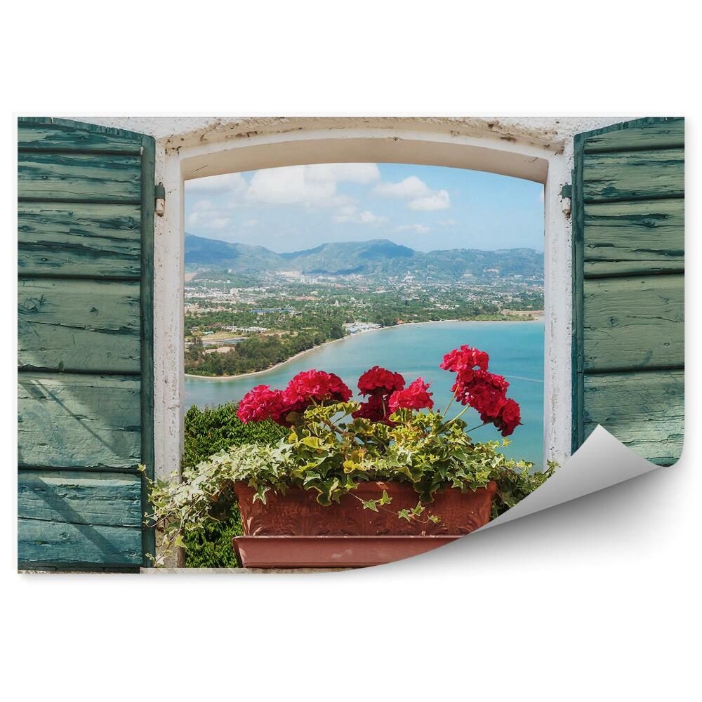 Papier peint Fenêtre avec volets et géraniums vue sur la baie