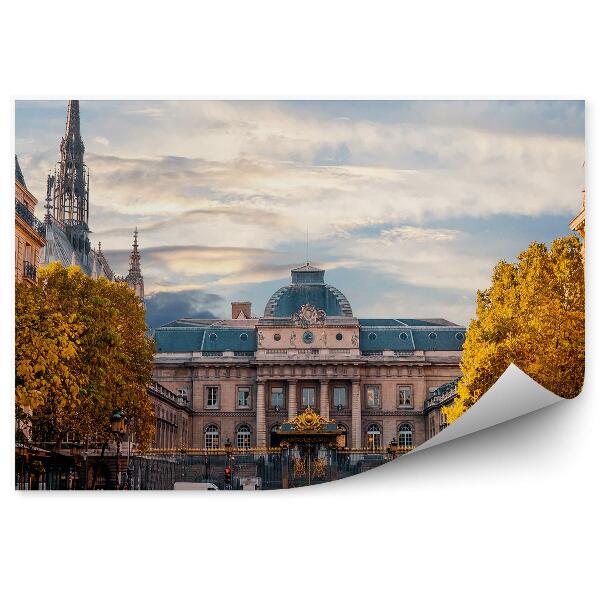 Papier peint Sainte Chapelle Cathédrale Palais de Justice Paris Arbres Pavement Personnes Ciel Nuages