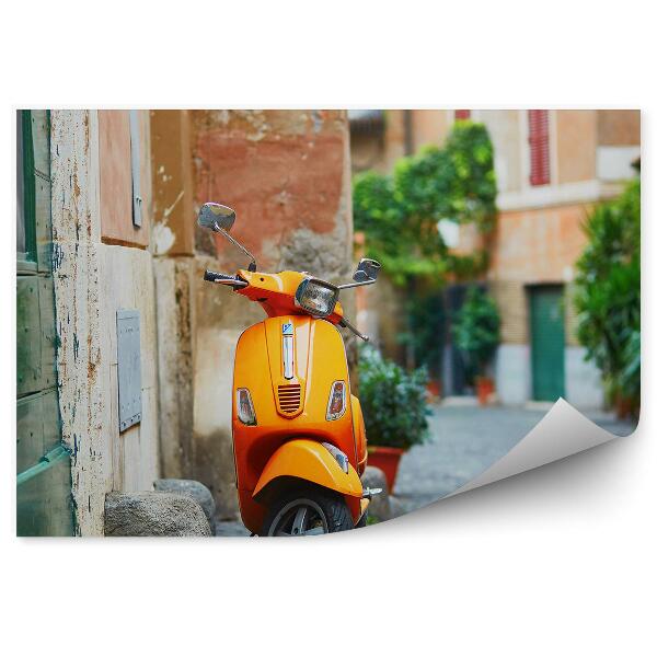 Papier peint Scooter orange dans une rue secondaire