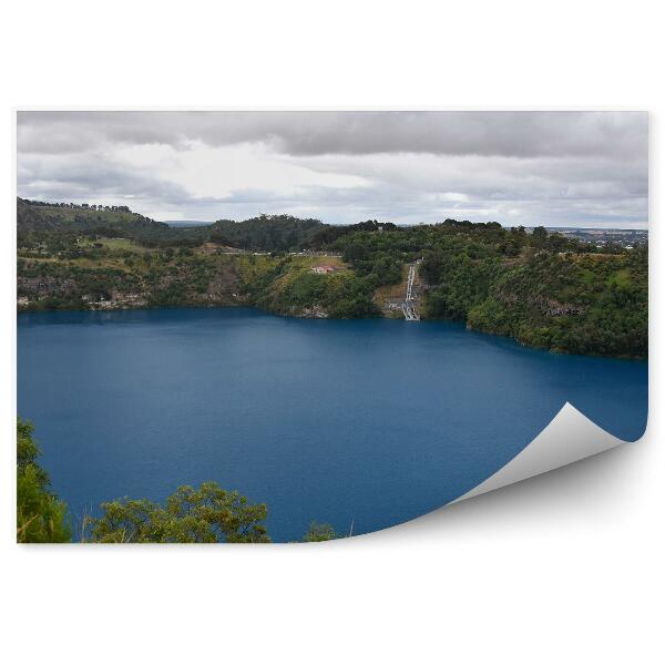 Papier peint Vue d'un lac bleu à Mt. Gambier Australie Nuages