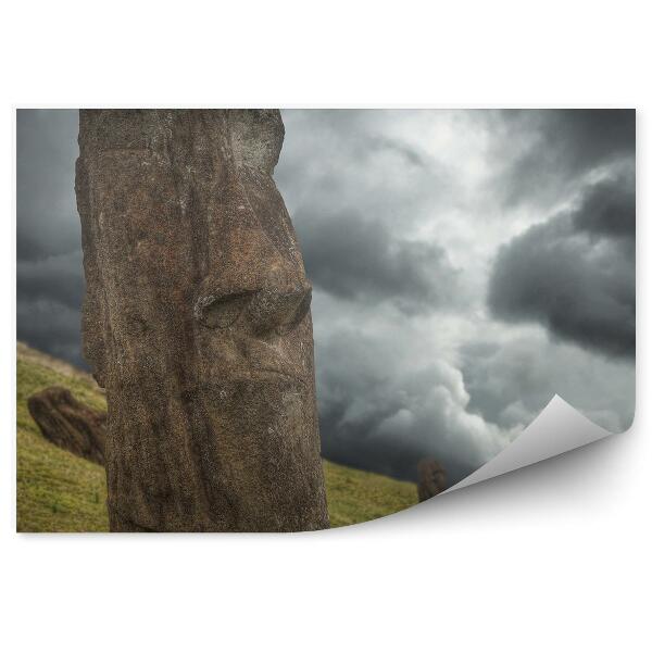 Papier peint Statues De L'île De Pâques Montagnes Vertes Nuages Orageux