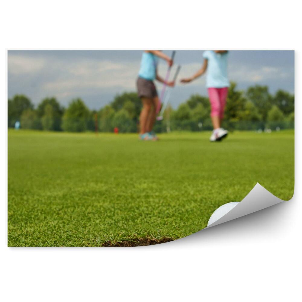 Papier peint Trou balle de golf enfants voiturette nuages ciel arbres