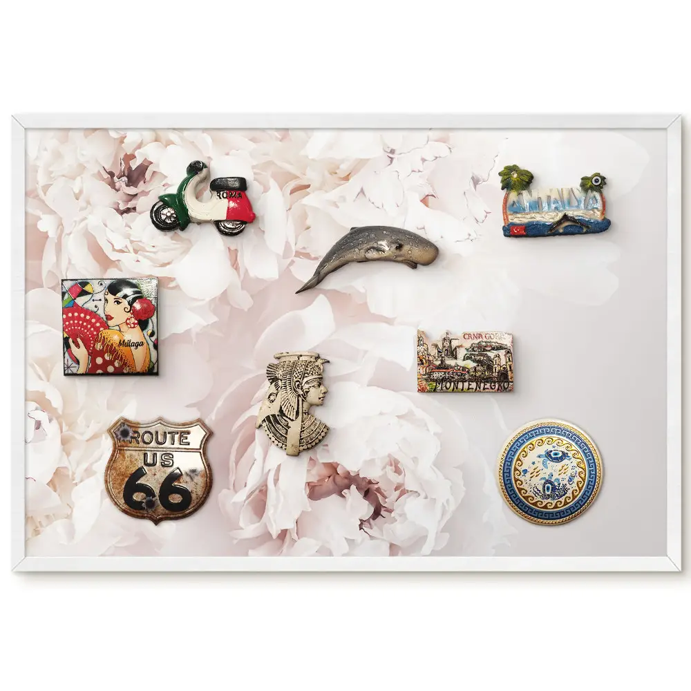 Tableau magnétique décoratif avec cadre motif Pivoines blanches sur fond clair