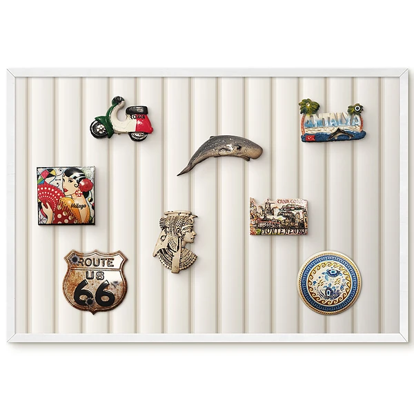 Tableau magnétique décoratif avec cadre motif rayures géométriques beiges sur fond crème