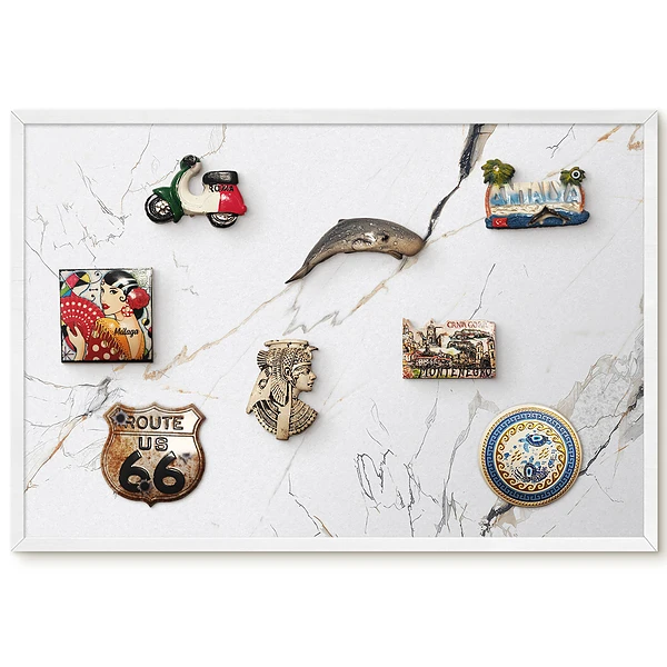 Tableau magnétique décoratif avec cadre aux motifs élégants dans les tons beige et gris