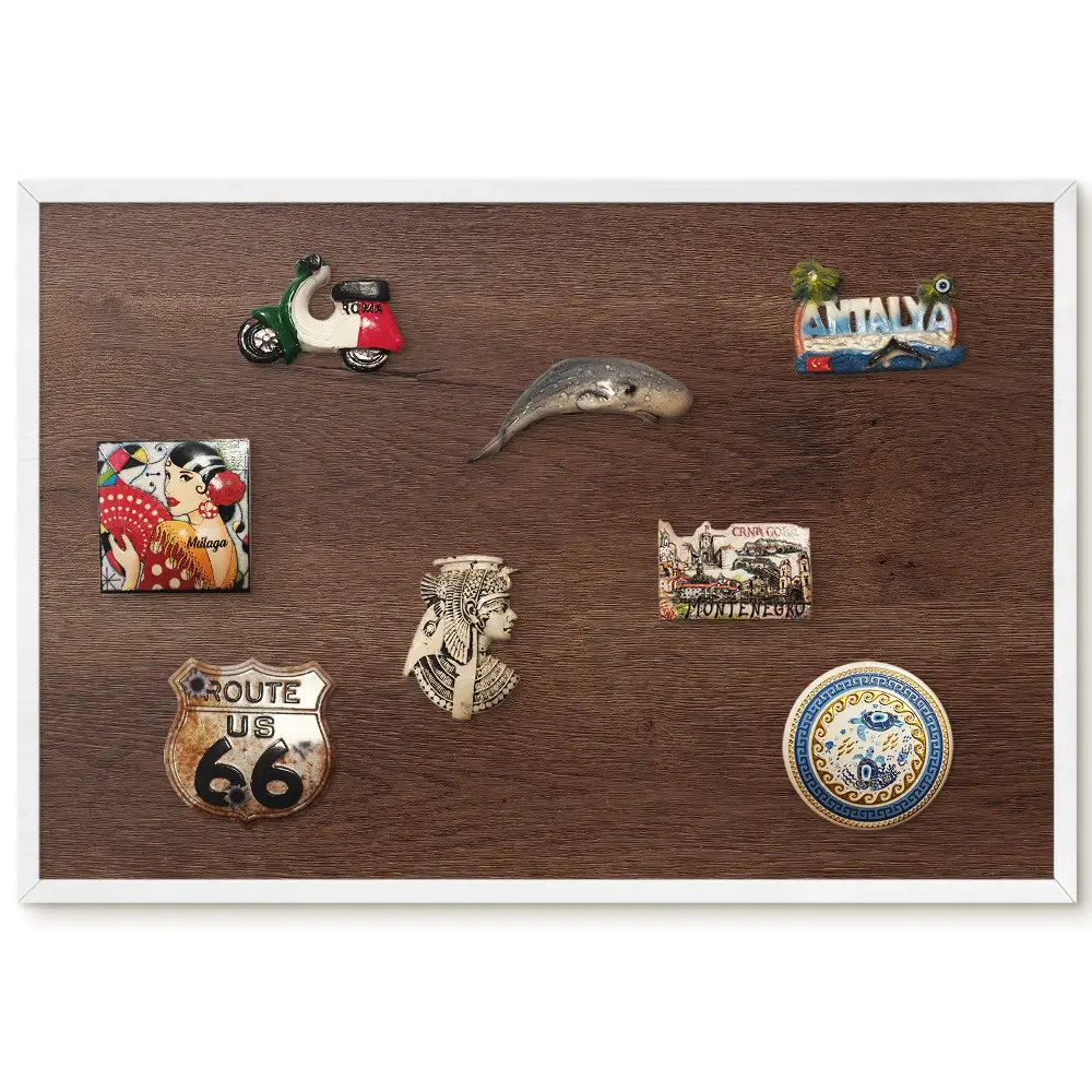 Tableau magnétique décoratif avec cadre et motif de fond en bois brun veiné