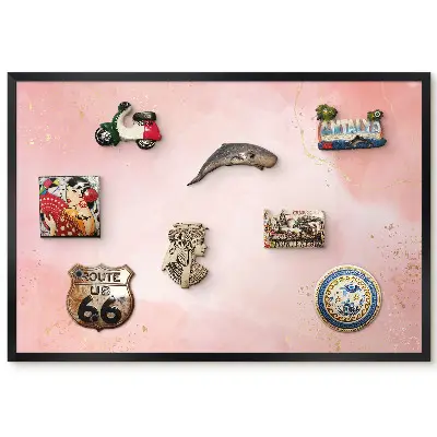Tableau magnétique décoratif avec cadre nuances de rose aux motifs délicats