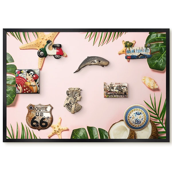 Tableau magnétique décoratif avec cadre motif feuilles tropicales et coquilles de noix de coco sur fond rose