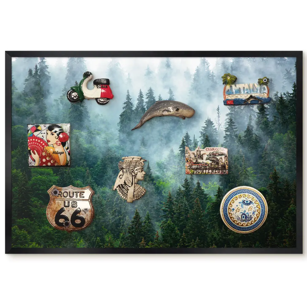 Tableau magnétique avec cadre représentant une forêt dense dans le brouillard