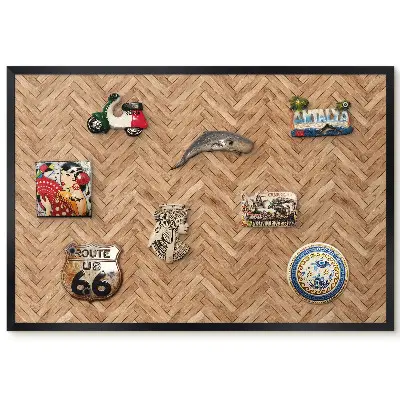 Tableau magnétique décoratif avec cadre motif géométrique à chevrons et bois chaleureux