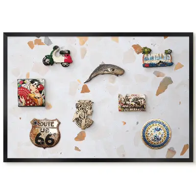 Tableau magnétique décoratif avec cadre Une mosaïque discrète aux teintes chaudes