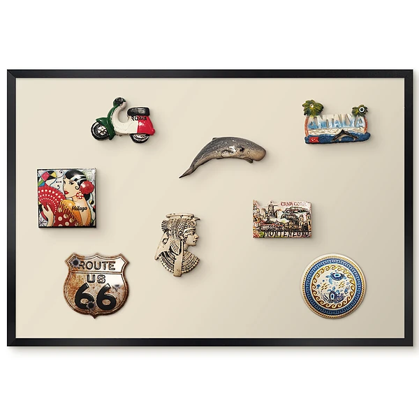 Tableau magnétique décoratif avec cadre et surface beige apaisante