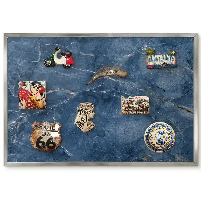 Tableau magnétique encadré motif marbré avec veines de grenat