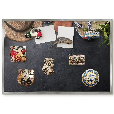 Panneau pour aimants souvenirs motif accessoires d'été sur fond sombre