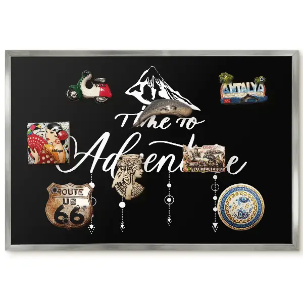 Panneau décoratif pour aimants souvenirs avec slogan et motif de montagne sur fond noir