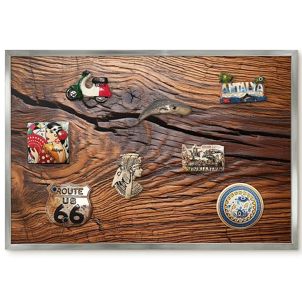Panneau pour aimants souvenirs en bois au grain distinct