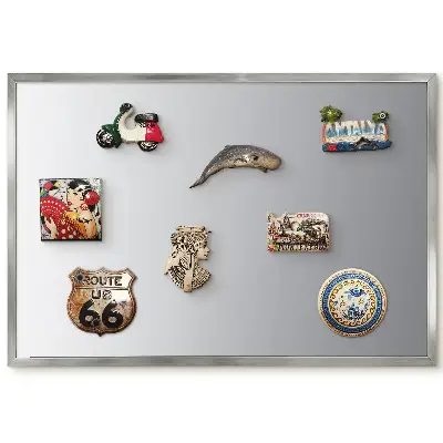 Panneau pour aimants souvenirs avec dégradé de gris pour intérieur moderne