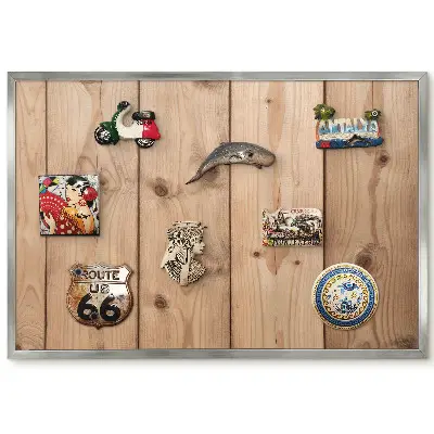 Tableau magnétique encadré au motif de bois beige avec grain et nœuds