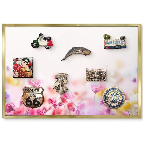 Tableau magnétique encadré aux motifs de fleurs délicates dans des teintes pastel