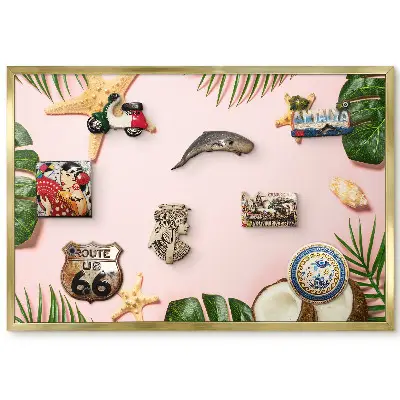 Panneau pour aimants souvenirs avec motif de feuilles tropicales et coquilles de noix de coco sur fond rose