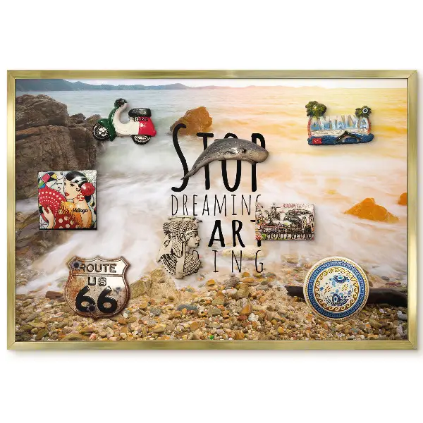 Panneau décoratif pour aimants souvenirs avec motif de rochers et vagues et inscription motivante