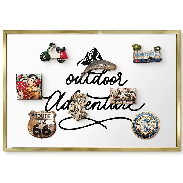 Panneau pour aimants souvenirs avec illustration élégante sur le thème de la montagne et de l'aventure