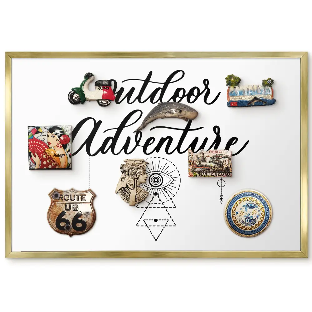 Panneau décoratif pour aimants souvenirs sur le thème de l'aventure avec symboles et texte