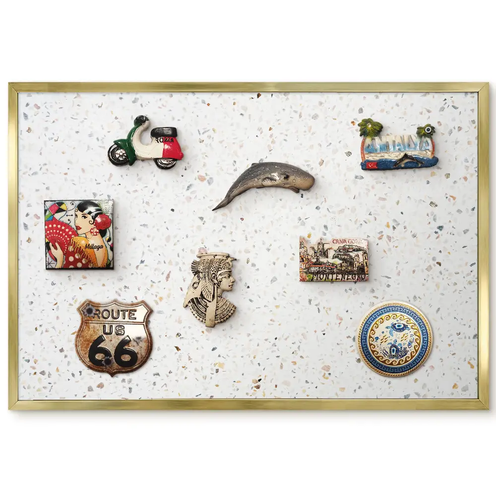 Tableau magnétique encadré motif terrazzo blanc beige et gris