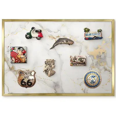 Tableau magnétique encadré fond blanc avec motifs gris et touches de jaune