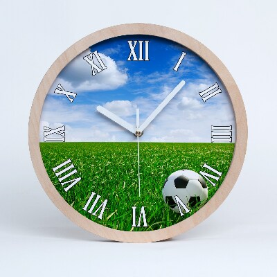Horloge ronde en bois Football dans la prairie