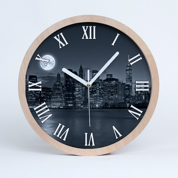 Horloge murale bois design New York la nuit