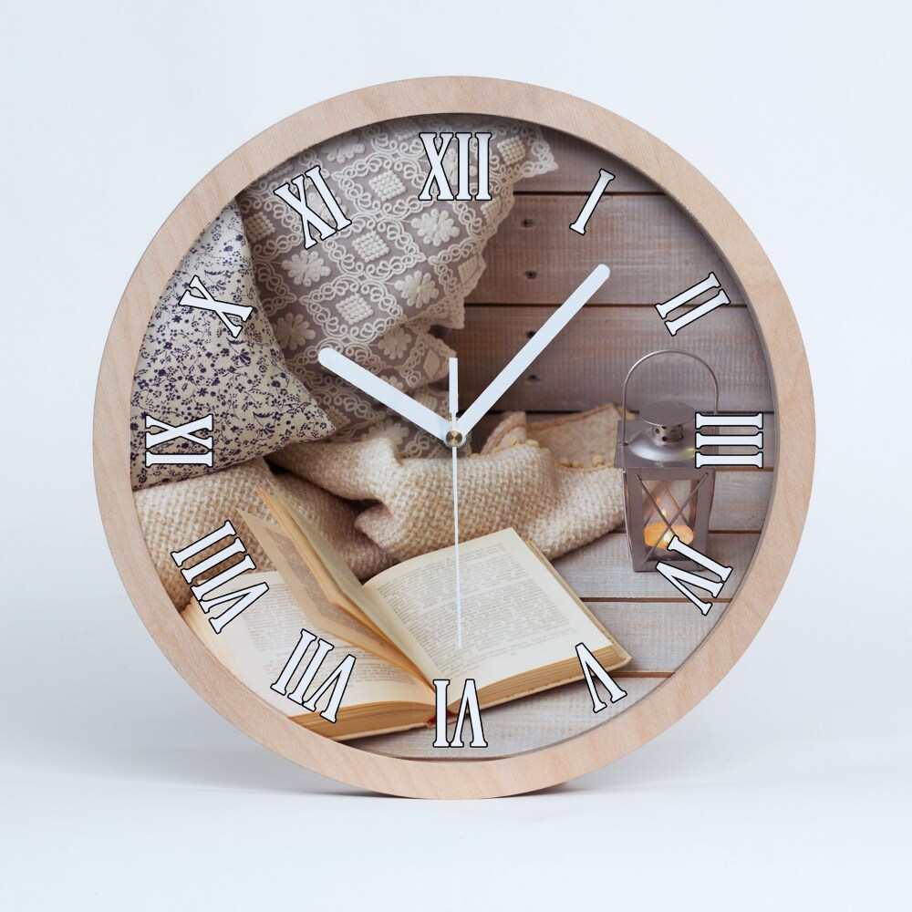 Horloge murale bois Se détendre avec un livre