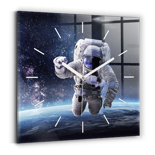 Horloge murale carrée Astronaute au-dessus du sol