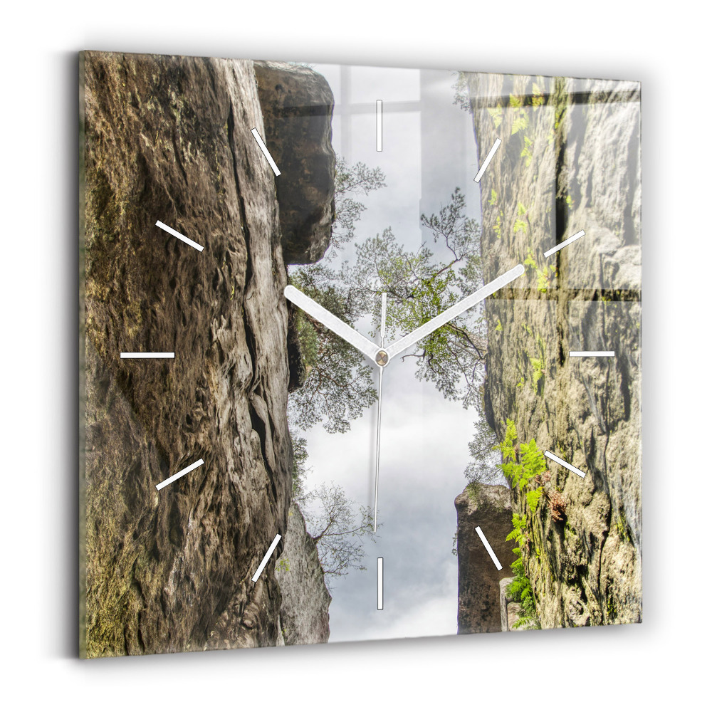 Horloge carrée en verre Cité du rock en République tchèque