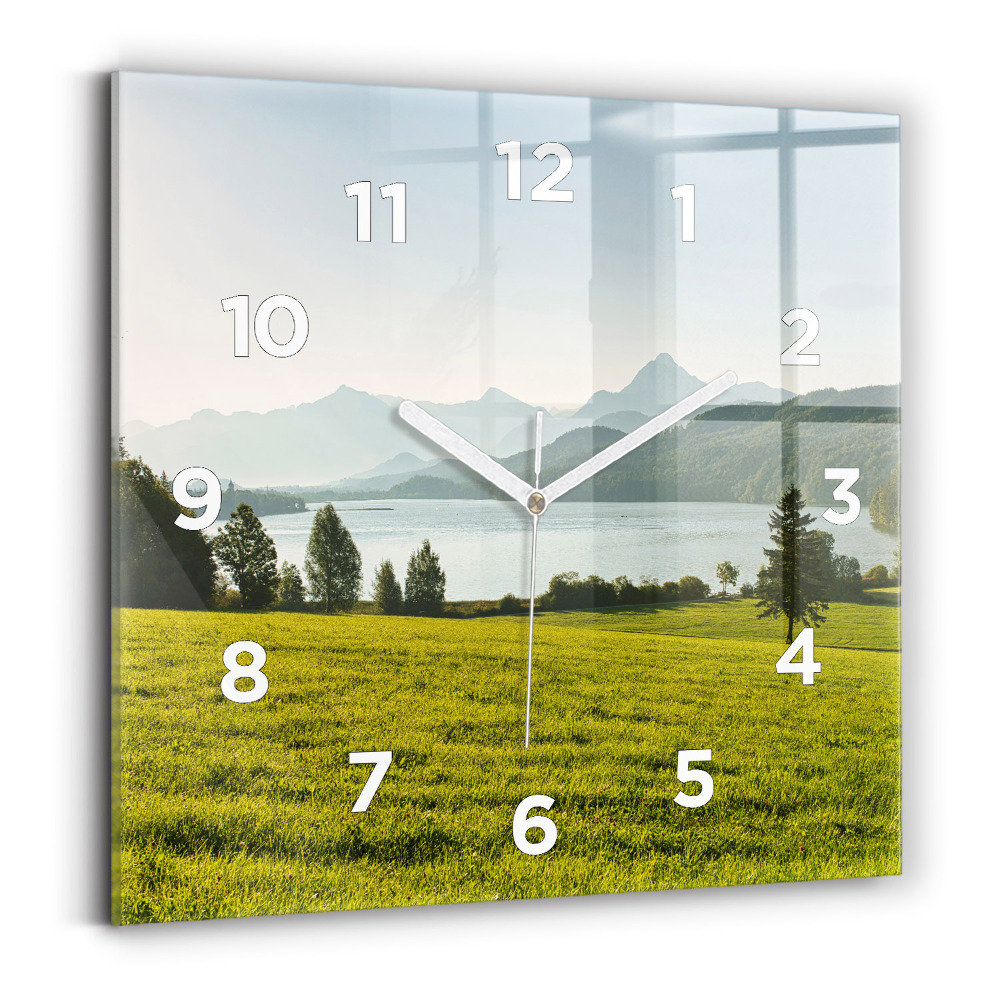 Horloge carrée en verre Montagnes et champs