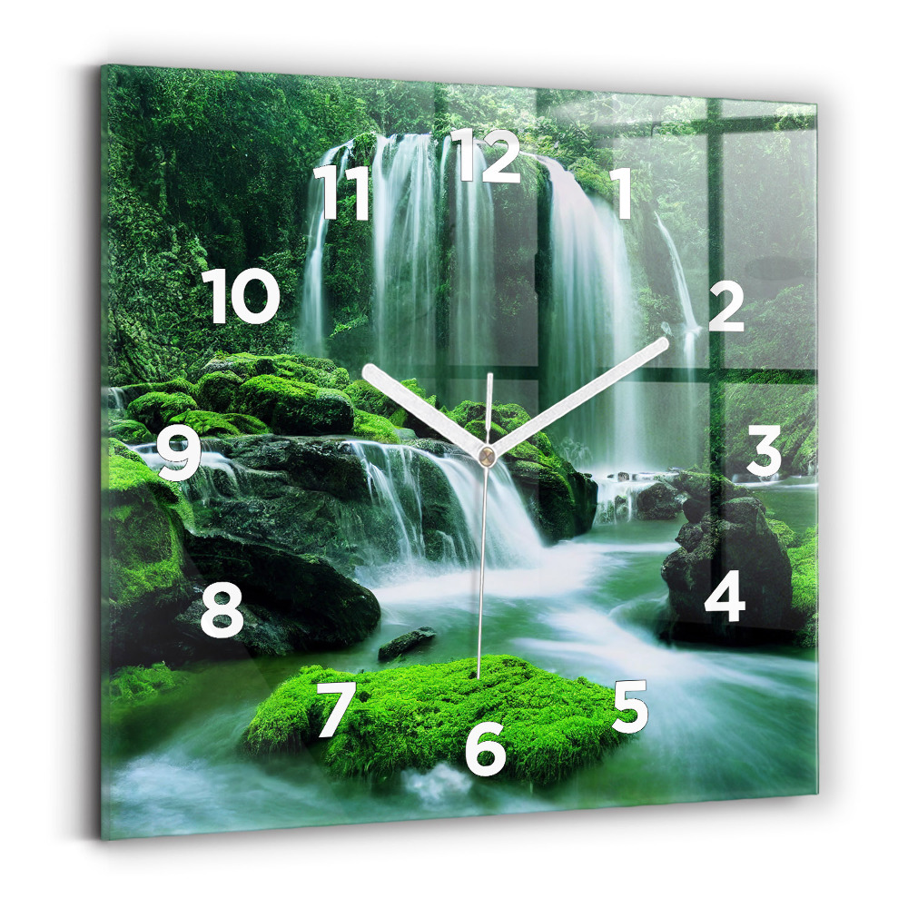 Horloge carrée en verre Cascade parmi la mousse