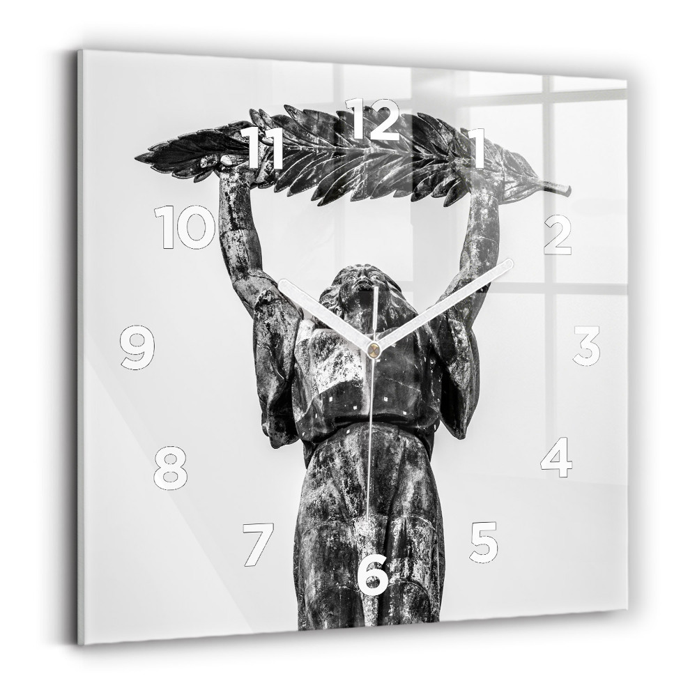 Horloge murale carrée Statue de la Liberté à Budapest