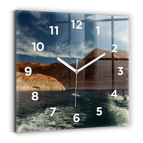 Horloge murale carrée Personne sur des skis nautiques