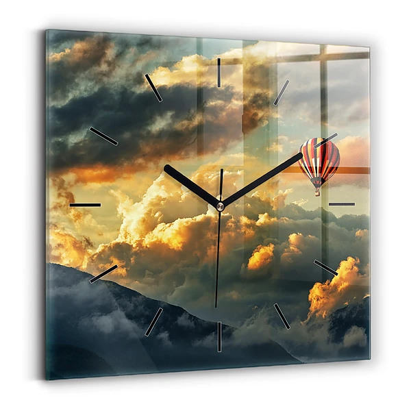 Horloge murale carrée Vol en ballon dans les nuages