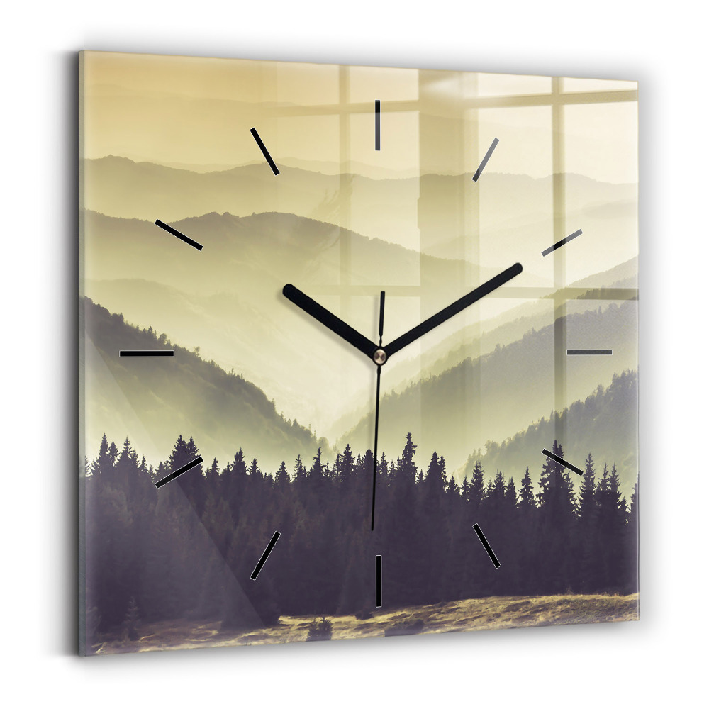 Horloge carrée en verre Pente de montagne brumeuse