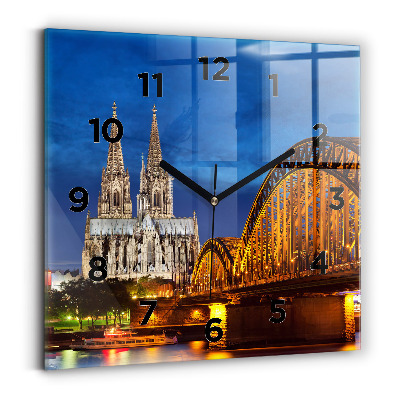 Pendule carrée en verre Pont en Allemagne