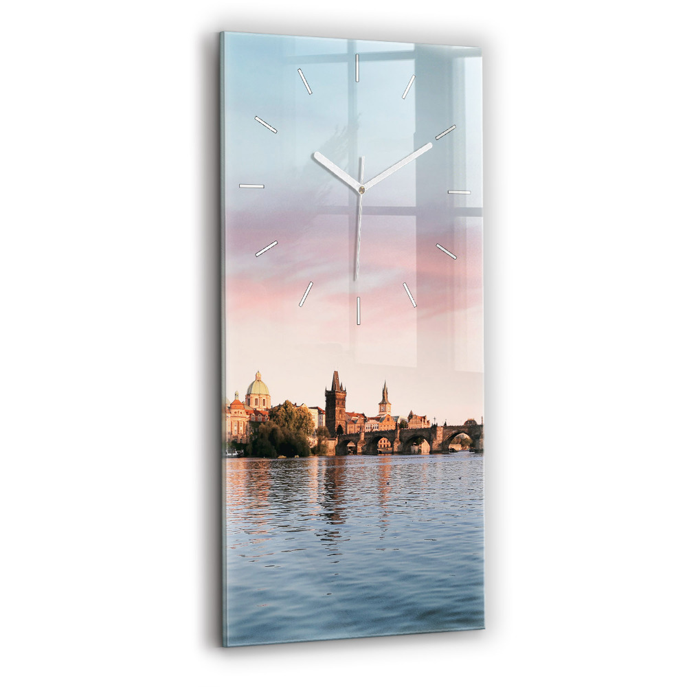 Horloge rectangulaire verticale Pont Charles à Prague