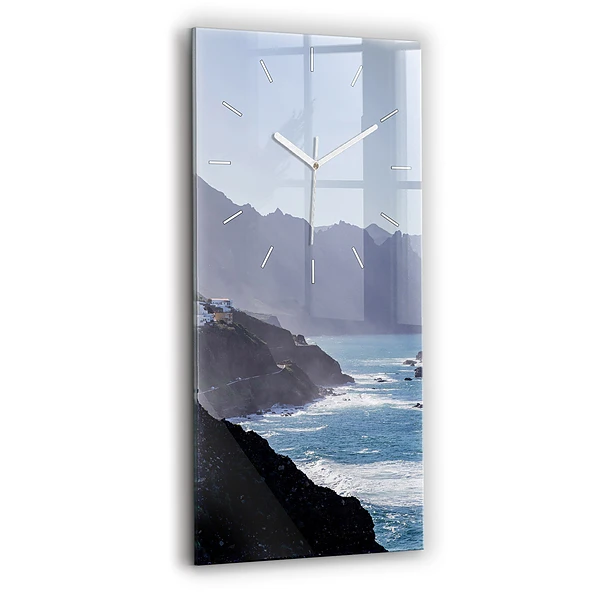 Horloge rectangulaire verticale Montagnes au bord de l'océan