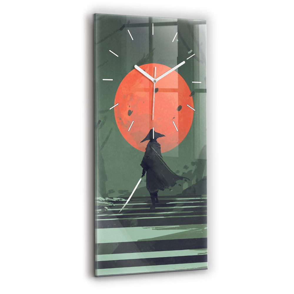 Horloge verticale en verre Samouraï dans la forêt
