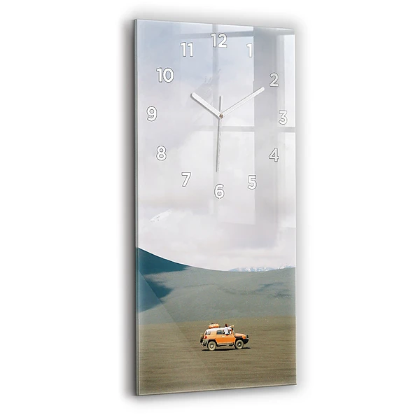 Horloge rectangulaire verticale Véhicule dans le désert du Kamchatka